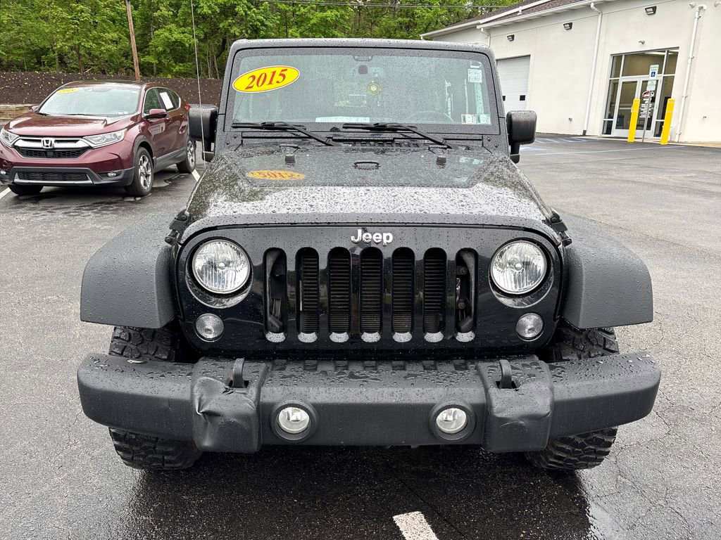 Used 2015 Jeep Wrangler Rubicon w/ Power Convenience Group AWD/4WD image 8