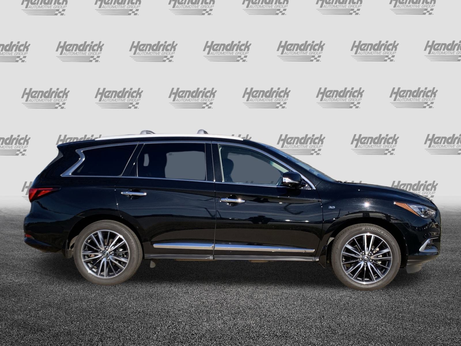 Used 2016 INFINITI QX60 Luxe w/ Deluxe Technology Package image 11