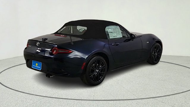 New 2026 MAZDA MX-5 Miata Club w/ Interior Package RWD image 7