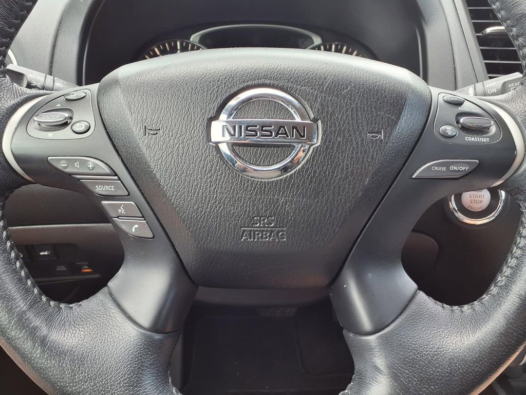 Used 2018 Nissan Pathfinder SL FWD image 18