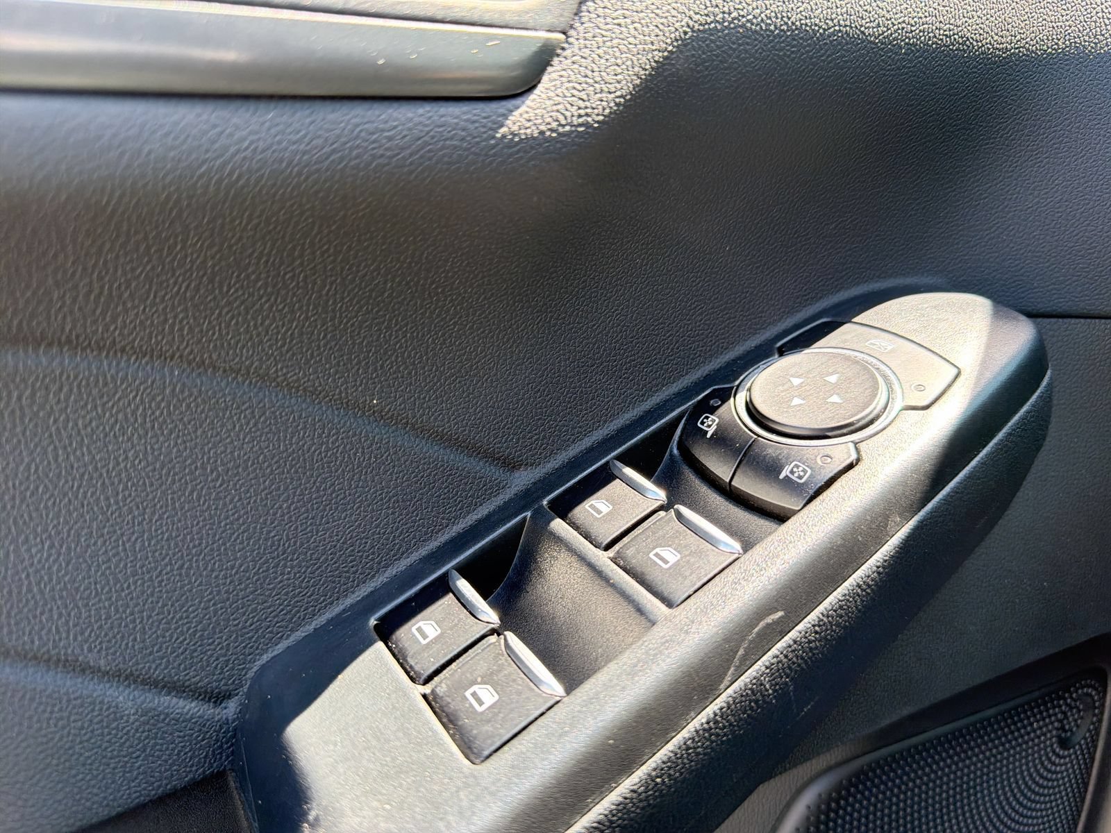 Used 2023 Ford Escape Active AWD/4WD image 23