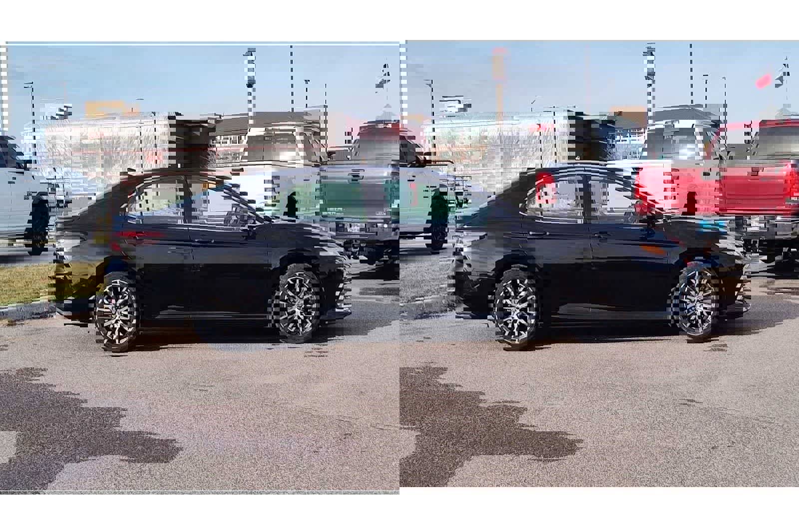 Used 2024 Toyota Camry XLE w/ Cold Weather Package image 26