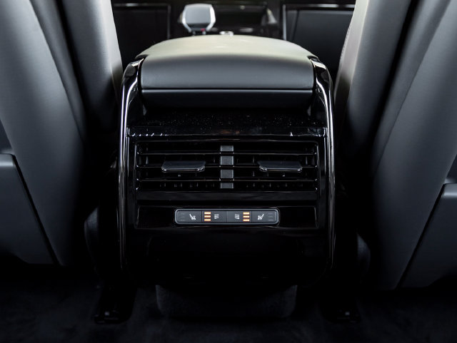 New 2027 Land Rover Range Rover Sport Dynamic SE AWD/4WD image 26
