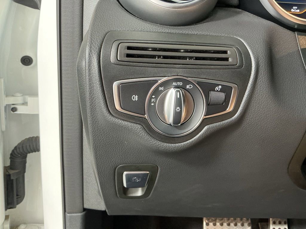 Used 2023 Mercedes-Benz GLC 43 AMG 4MATIC Coupe image 20