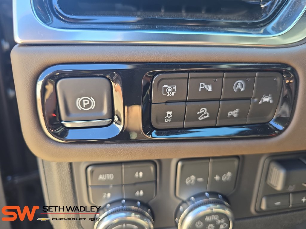 New 2026 GMC Yukon Denali Ultimate AWD/4WD image 27