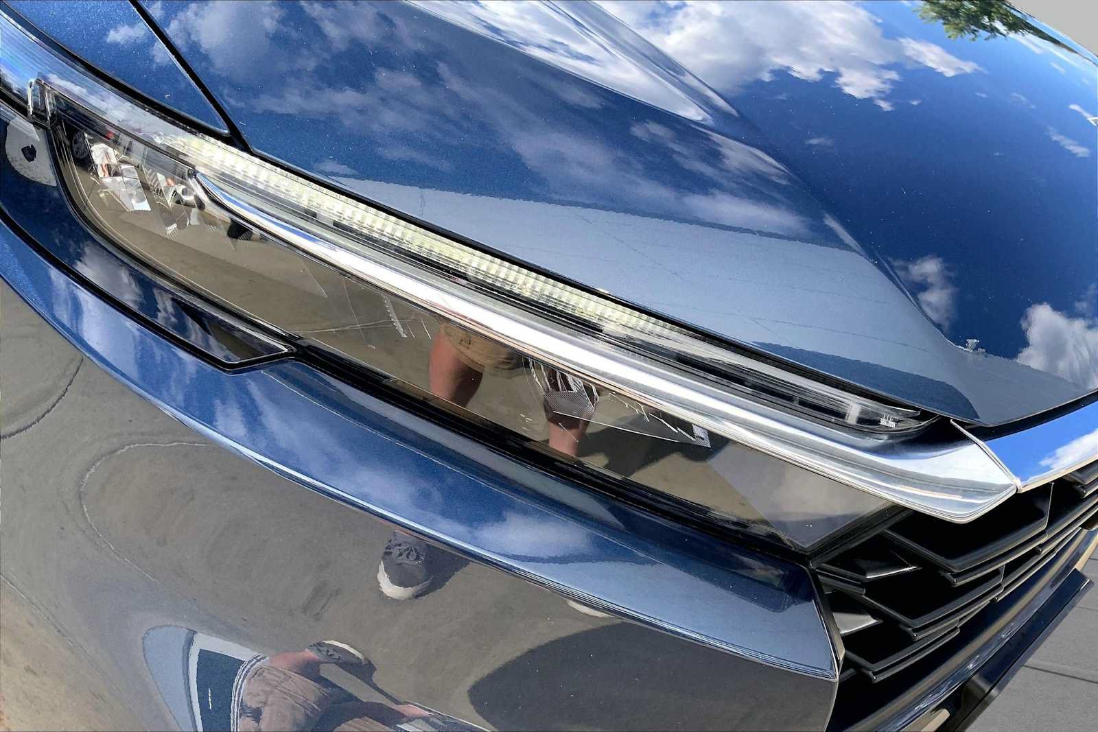 Used 2025 Honda CR-V LX image 24