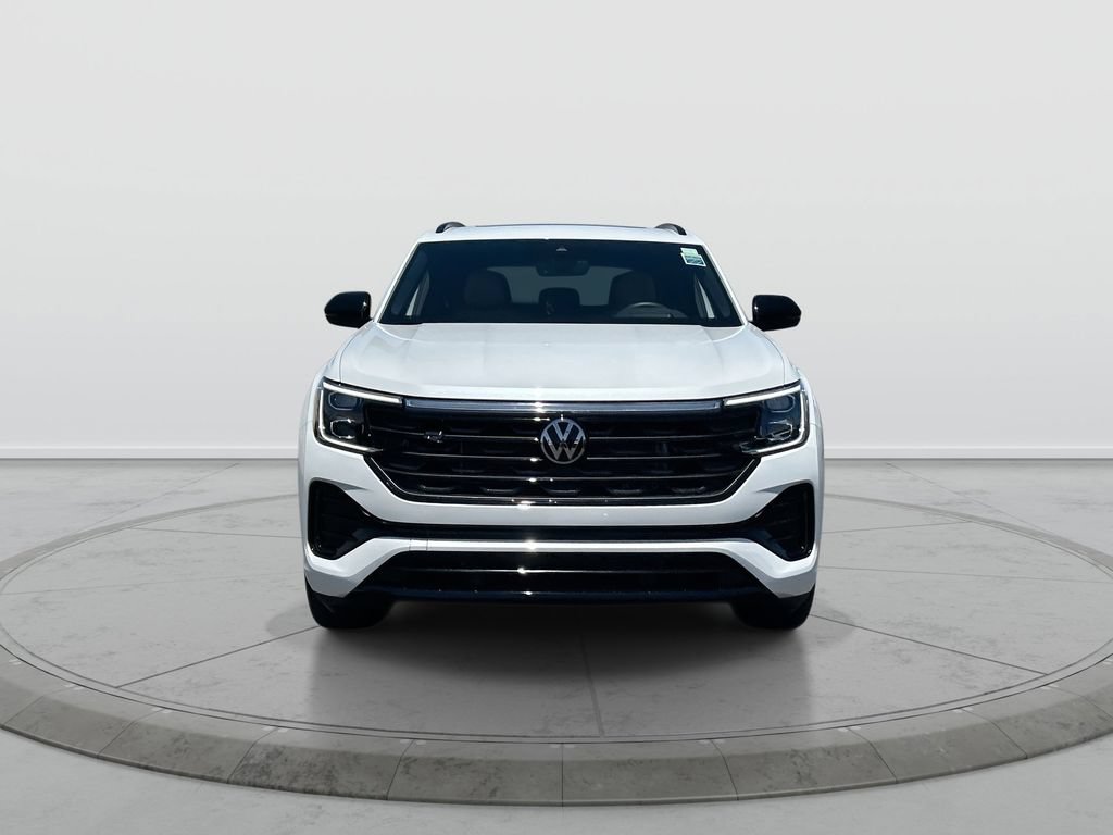 Used 2026 Volkswagen Atlas Cross Sport SEL R-Line AWD/4WD image 3