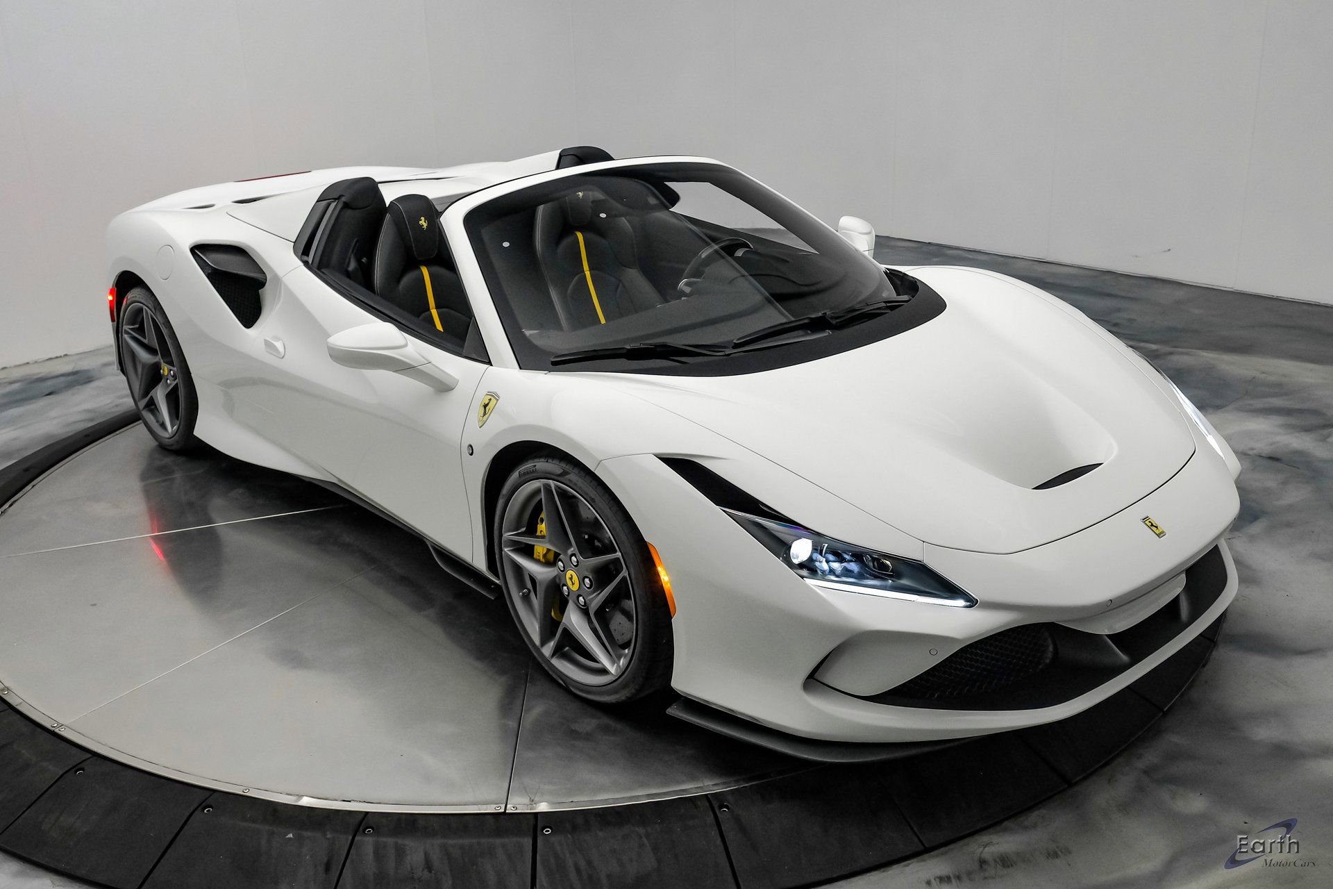Used 2022 Ferrari F8 Tributo image 43