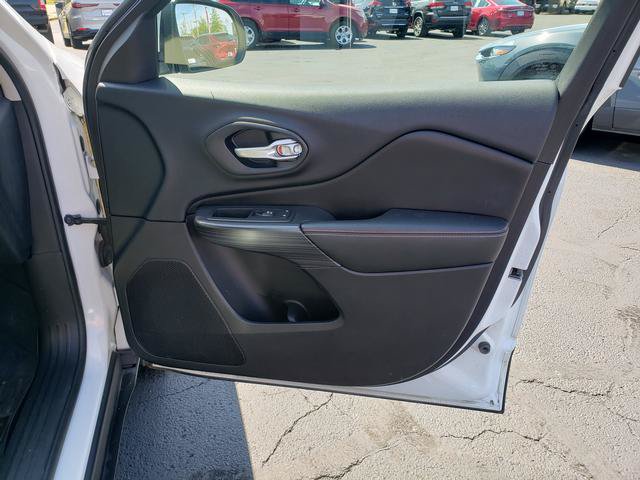 Used 2016 Jeep Cherokee 75th Anniversary AWD/4WD image 20