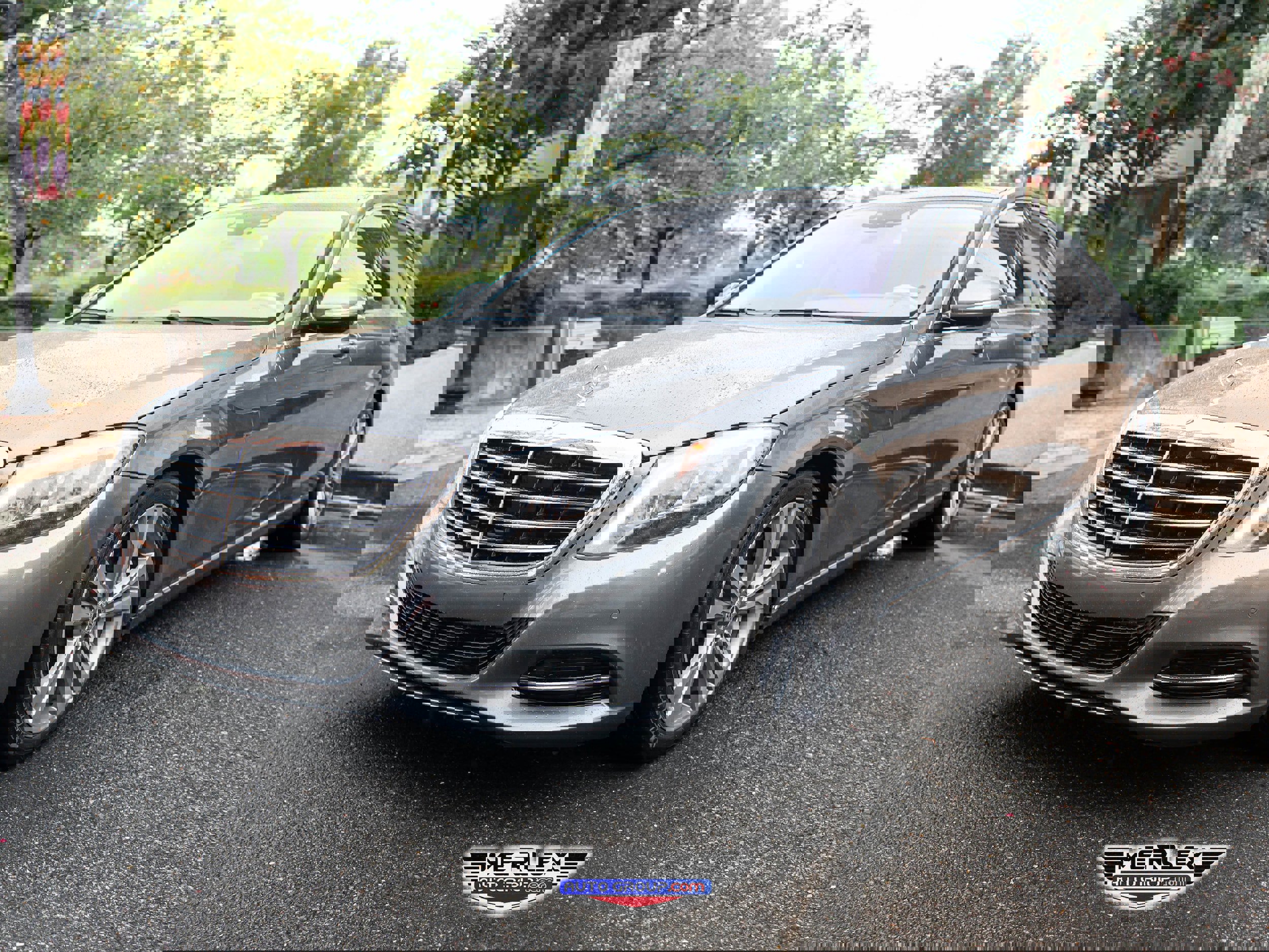 Used 2017 Mercedes-Benz S 550 4MATIC Sedan image 3