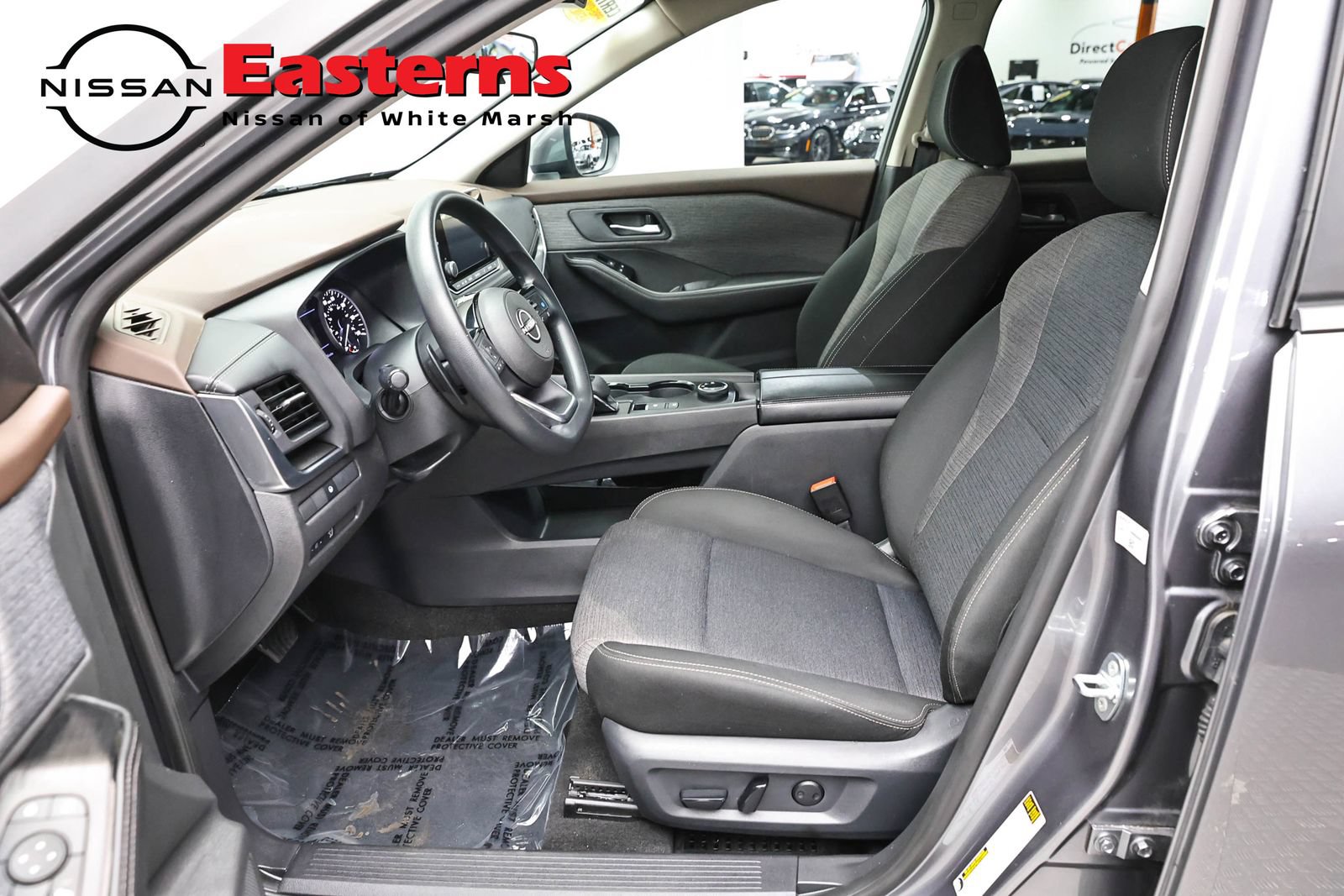 Used 2023 Nissan Rogue SV AWD/4WD image 14