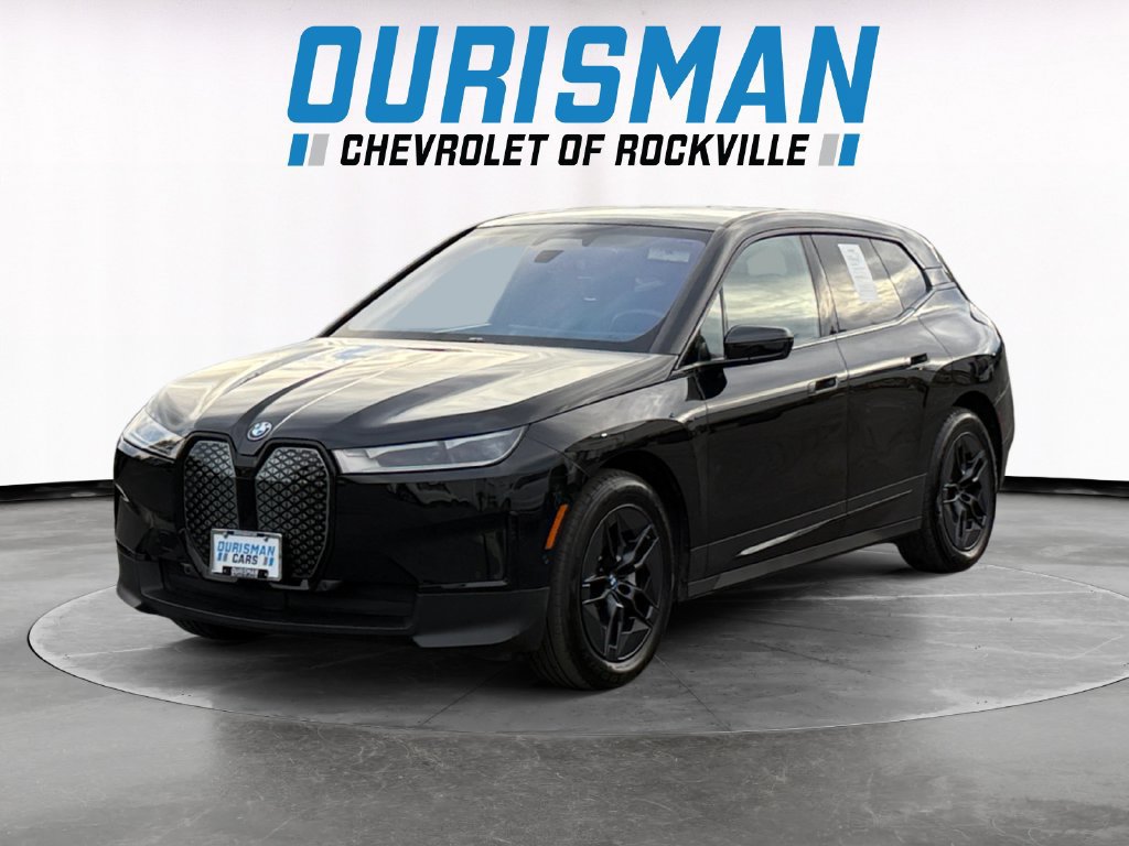 Used 2024 BMW iX xDrive50 AWD/4WD image 2