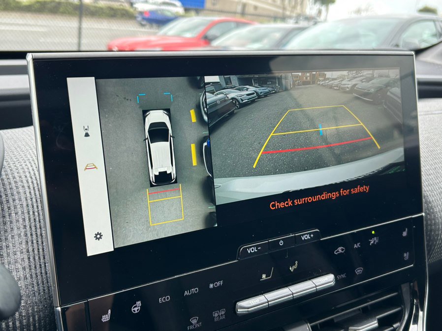 Used 2023 Subaru Solterra AWD image 32