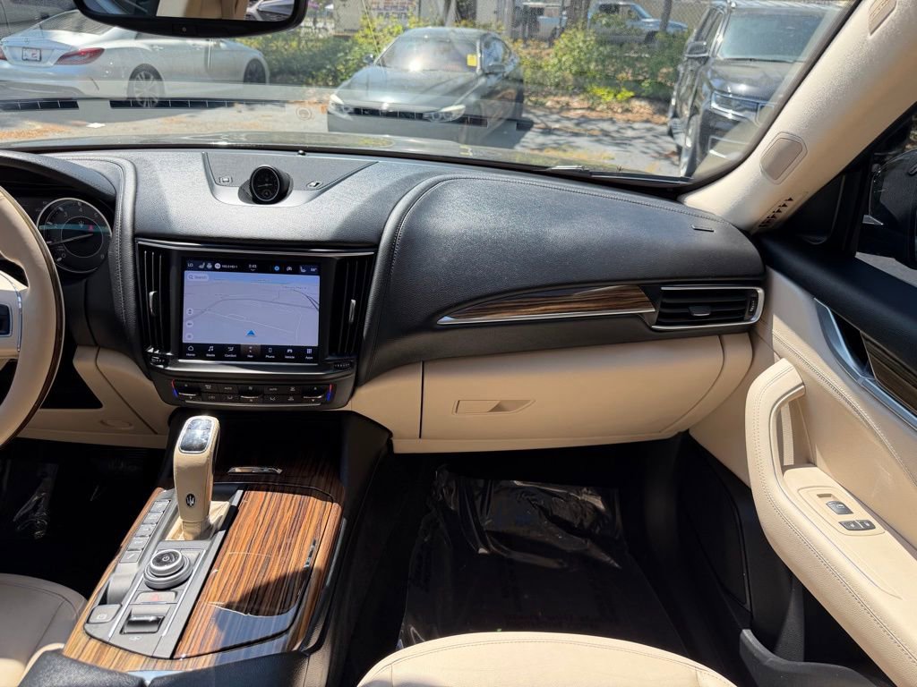 Used 2022 Maserati Levante GT AWD/4WD image 29