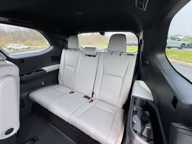 New 2026 Toyota Grand Highlander AWD Hybrid image 18