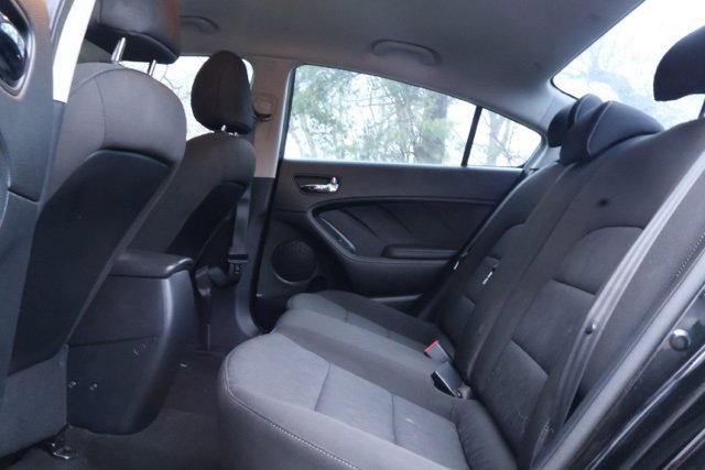 Used 2016 Kia Forte LX image 12