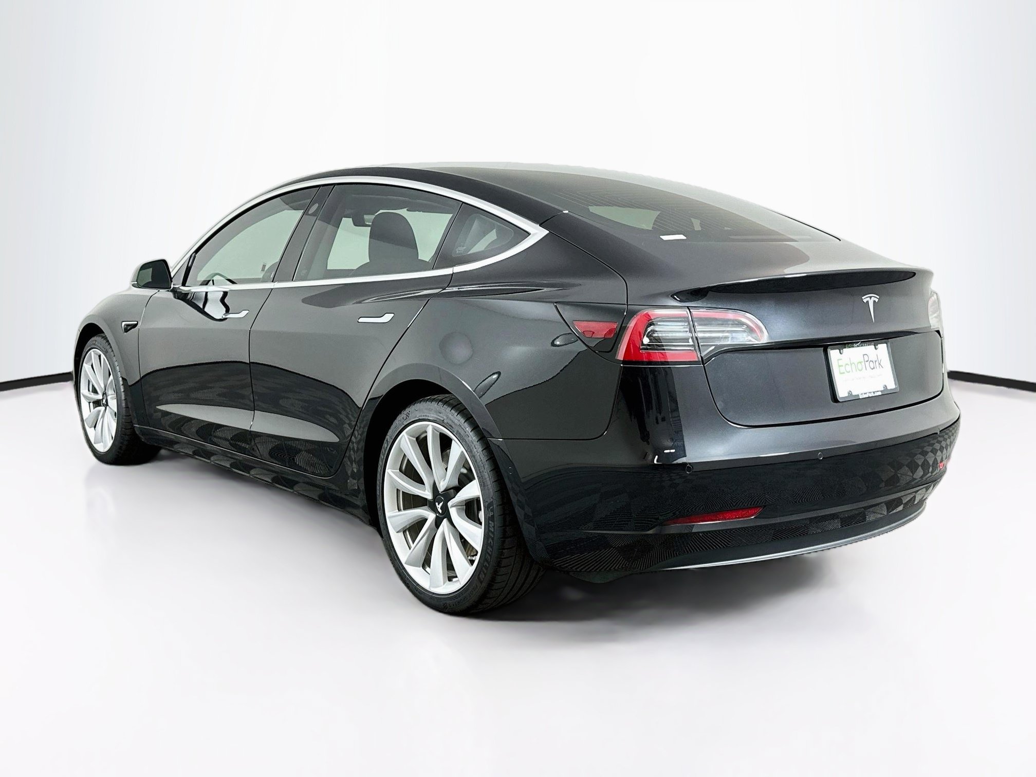 Used 2018 Tesla Model 3 Long Range RWD image 5