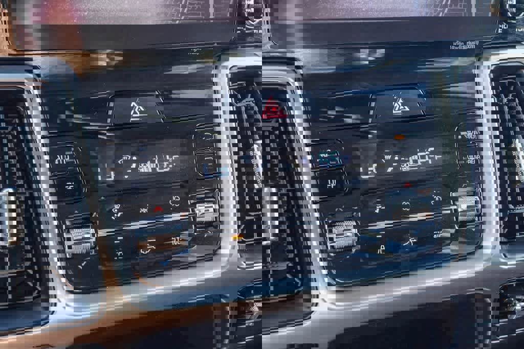 Certified 2023 Kia Sorento S image 21