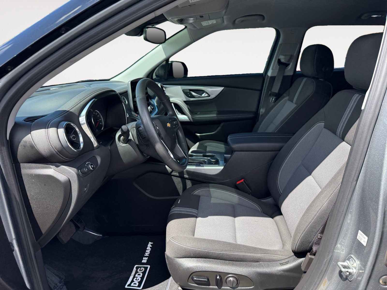 Used 2023 Chevrolet Blazer LT w/ Convenience Package FWD image 10
