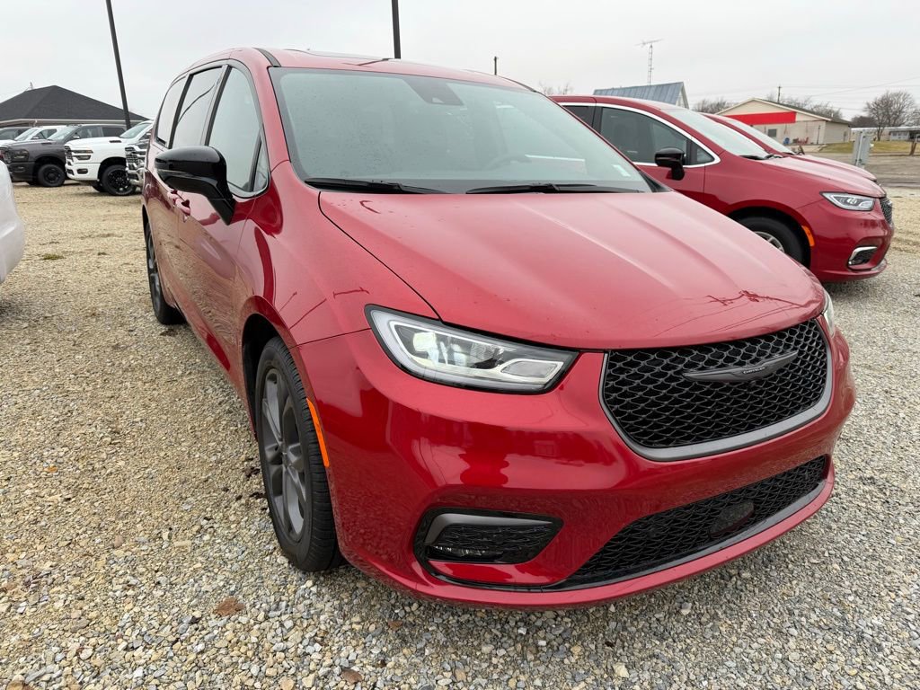 New 2026 Chrysler Pacifica Select FWD image 1