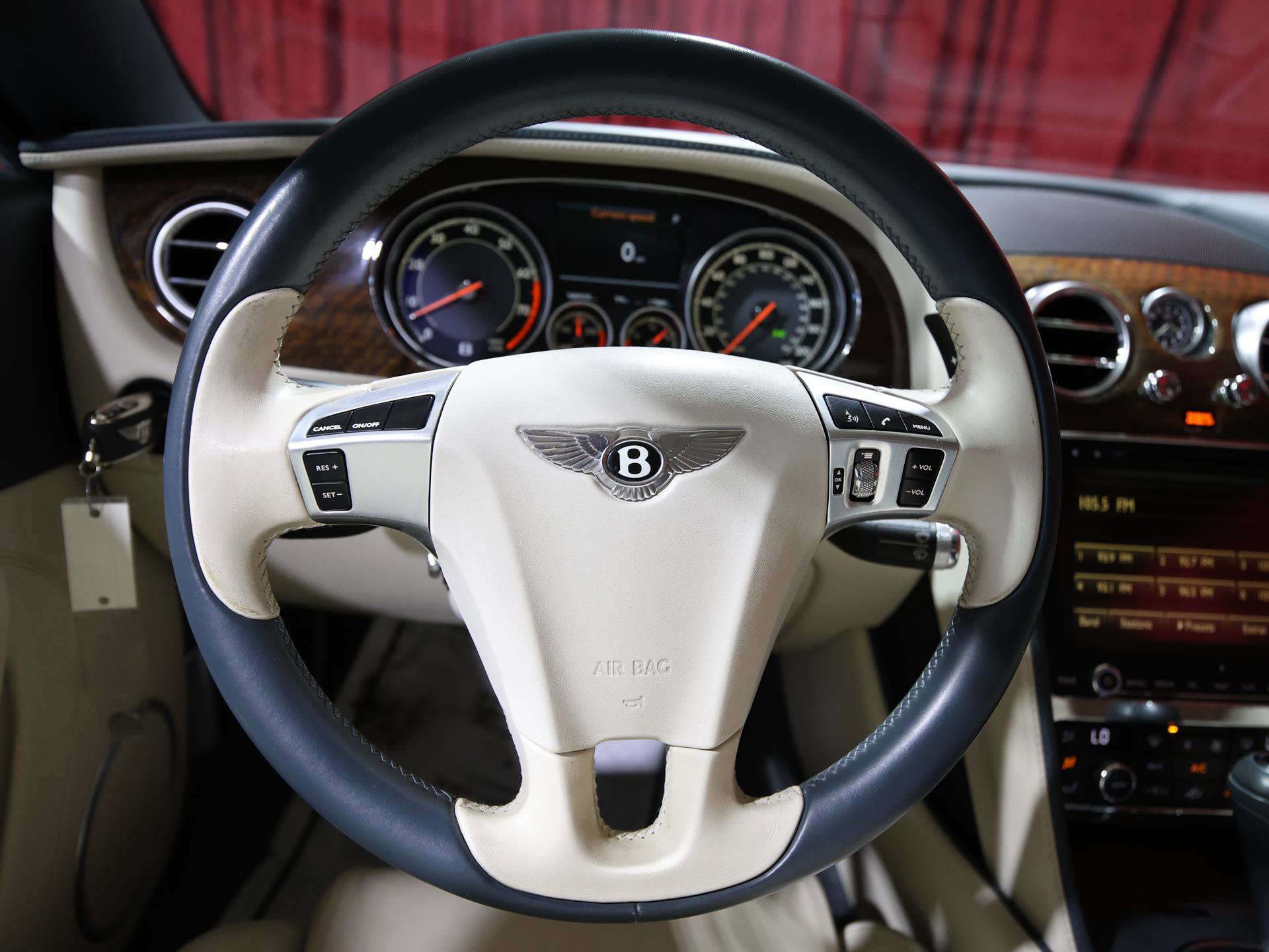 Used 2013 Bentley Continental GT w/ Color Specification Pkg image 15