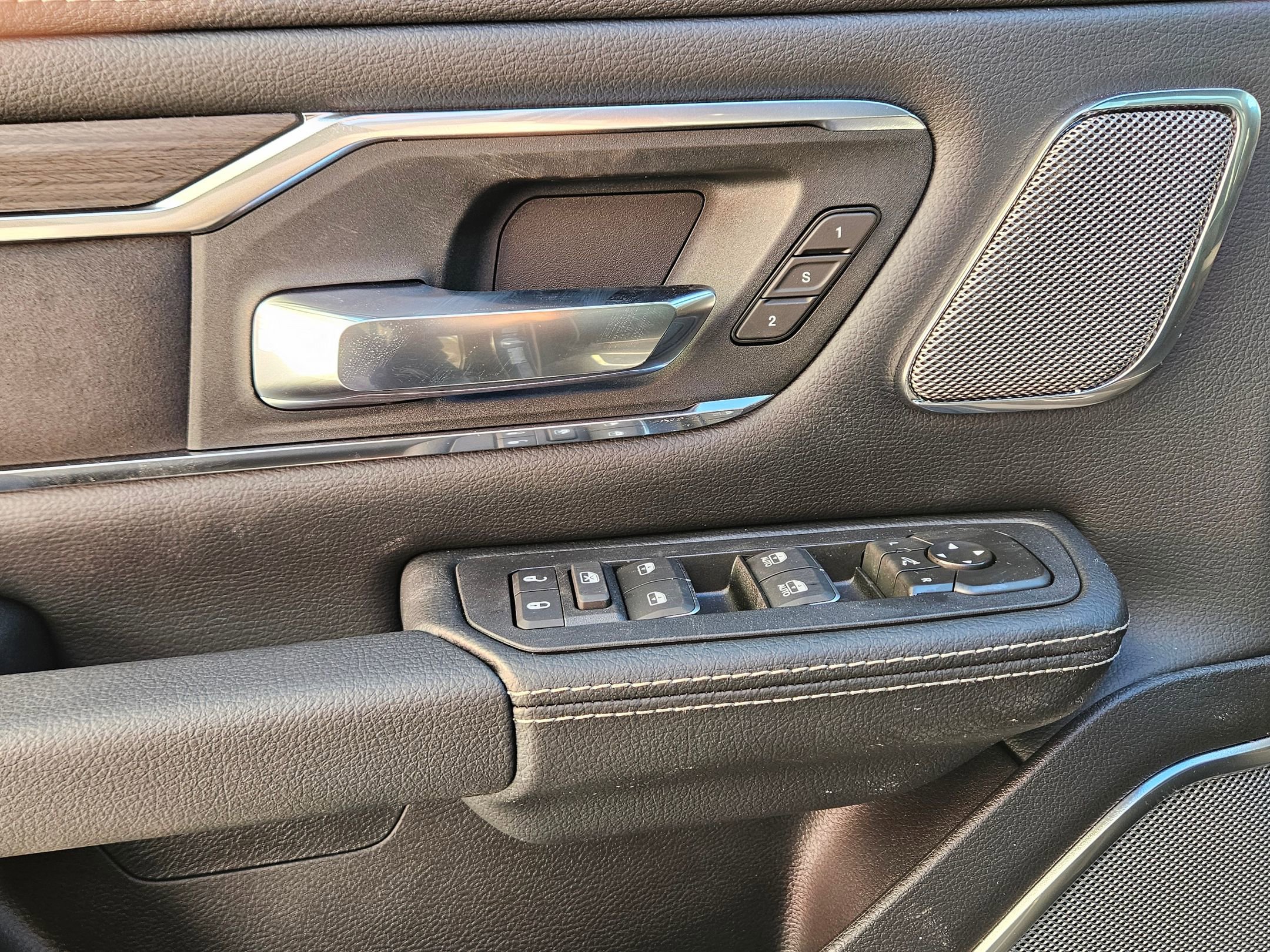 New 2026 RAM 1500 Laramie w/ Night Edition image 16