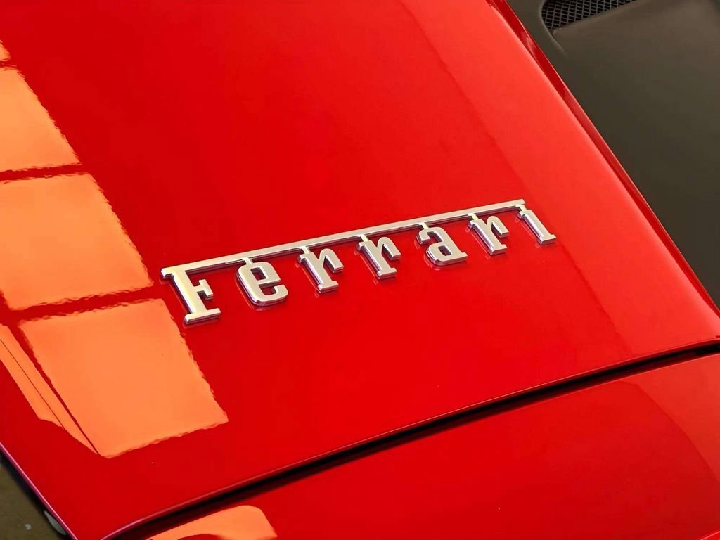 Used 2021 Ferrari F8 Tributo image 39