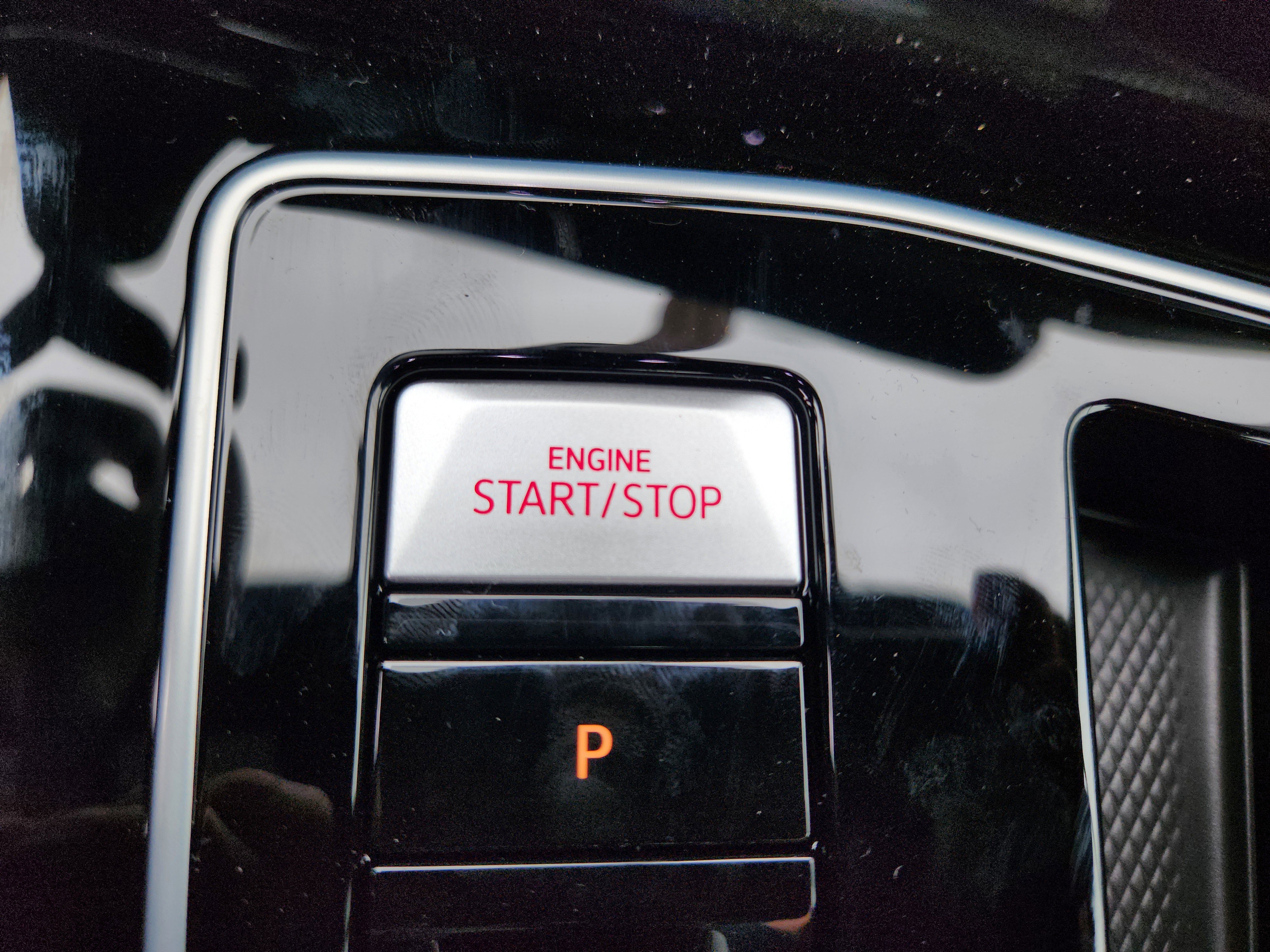 New 2025 Volkswagen Golf SE image 34