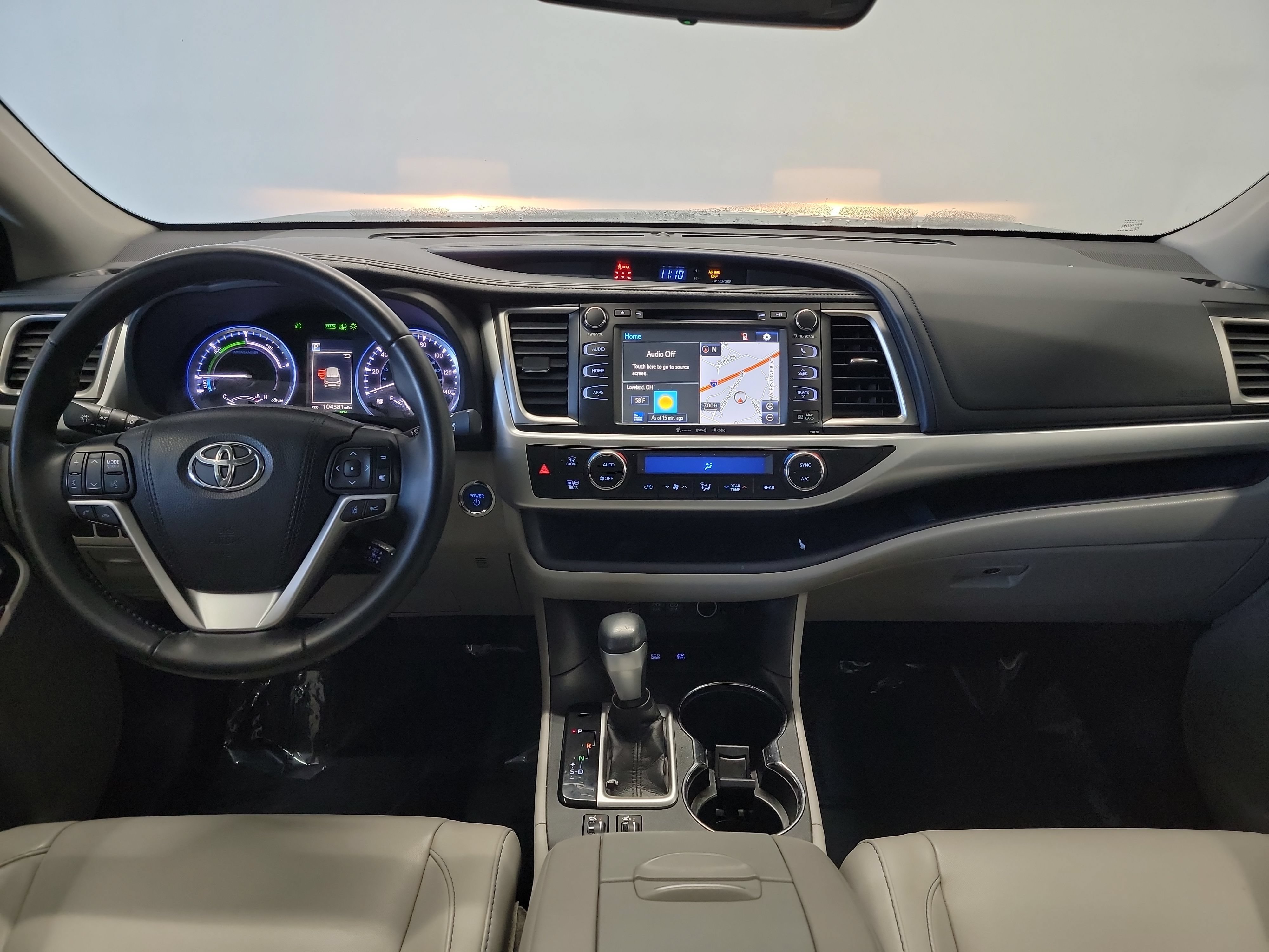 Used 2017 Toyota Highlander XLE w/ Carpet Mat Package AWD/4WD image 15