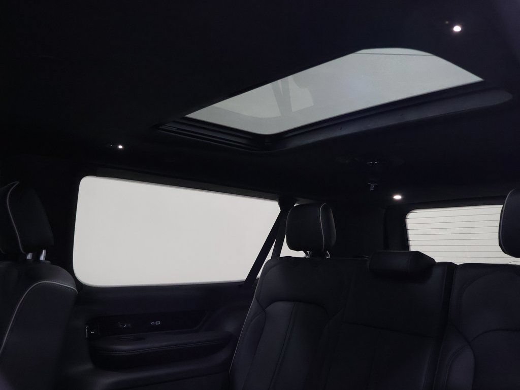 New 2025 Jeep Grand Wagoneer L Series II Obsidian w/ Quick Order Packagew 28T AWD/4WD image 37