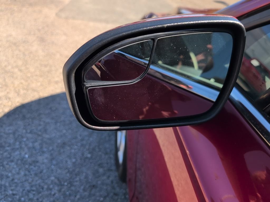 Used 2017 Ford Fusion SE w/ Fusion SE Technology Package image 7