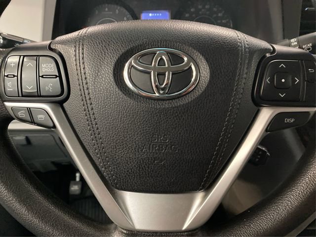 Used 2017 Toyota Sienna LE image 21
