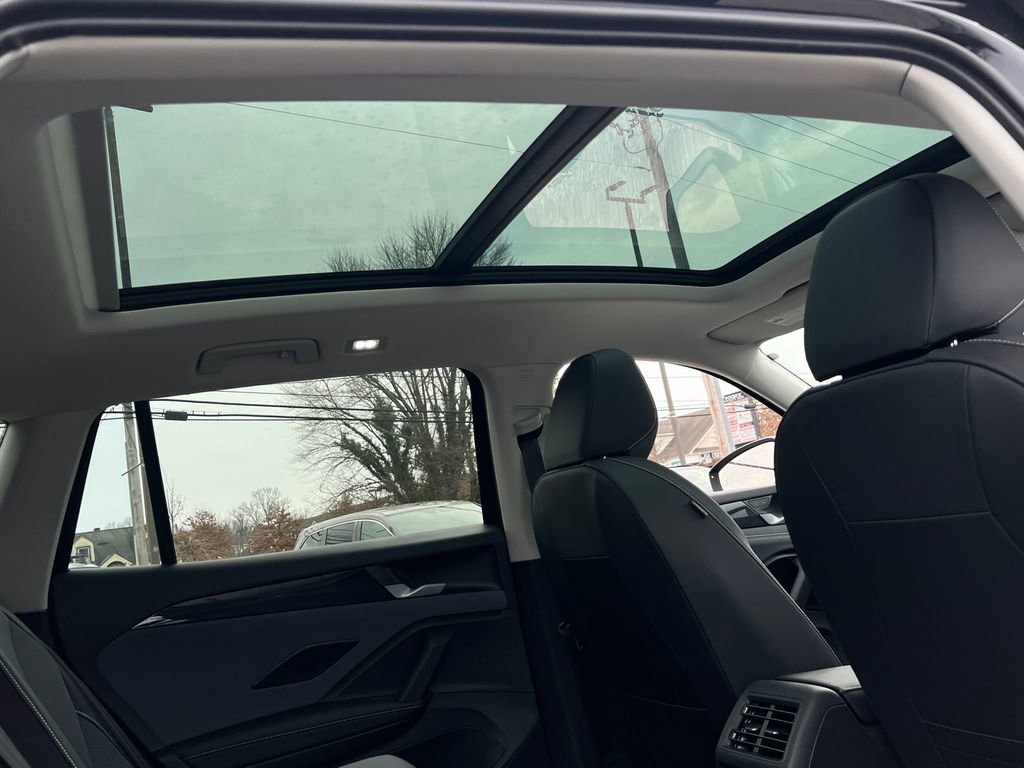 New 2026 Volkswagen Tiguan SE image 14