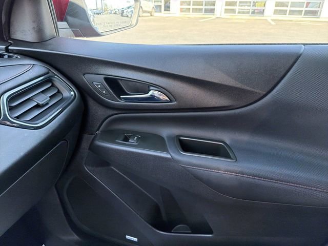 Used 2022 Chevrolet Equinox RS w/ RS Leather Package image 24
