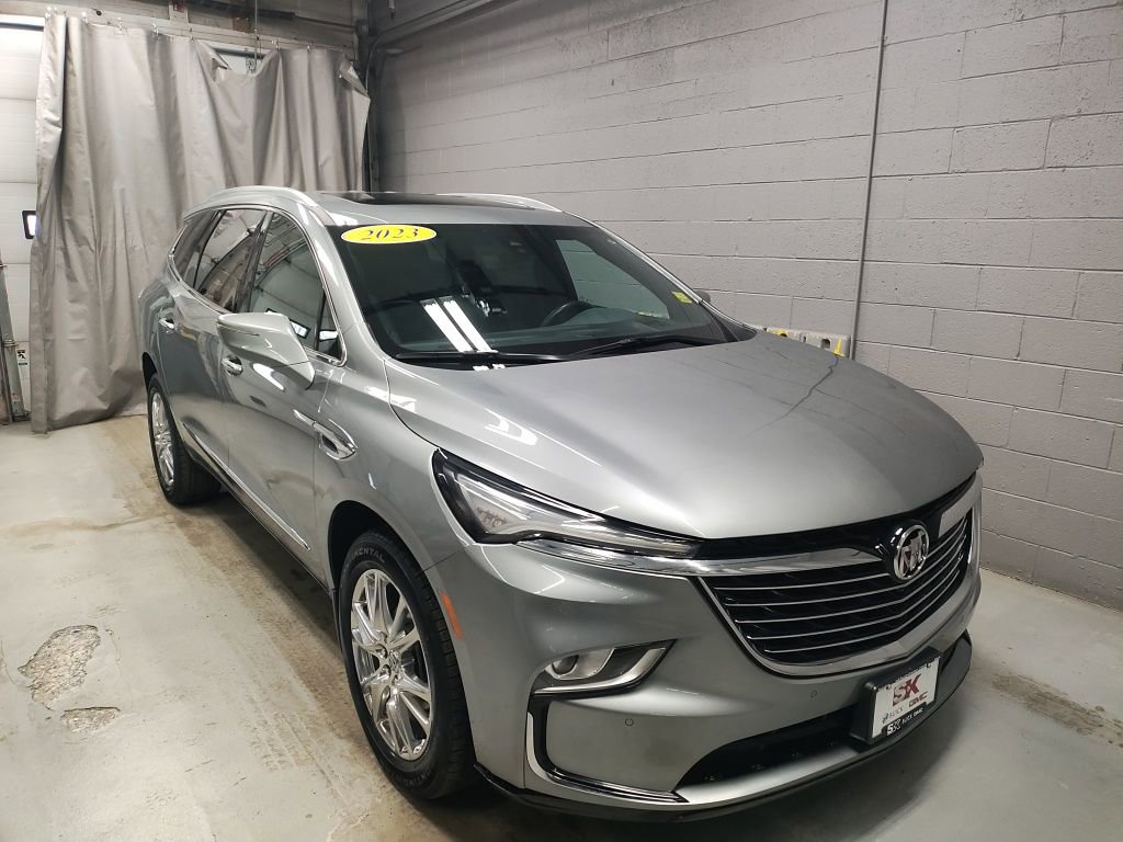 Used 2023 Buick Enclave Premium w/ Experience Buick Package image 5