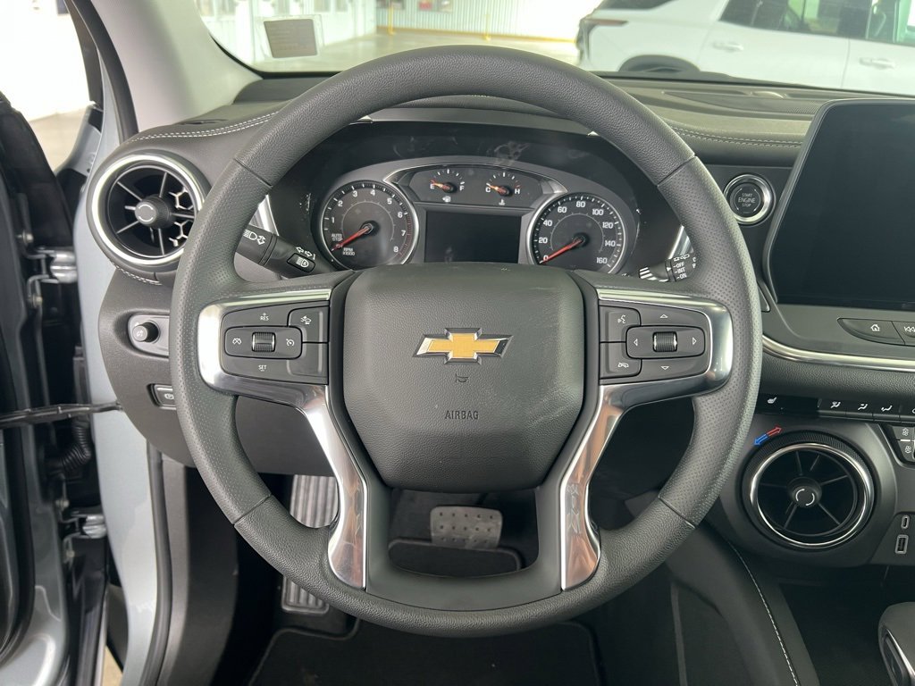New 2025 Chevrolet Blazer LT image 11