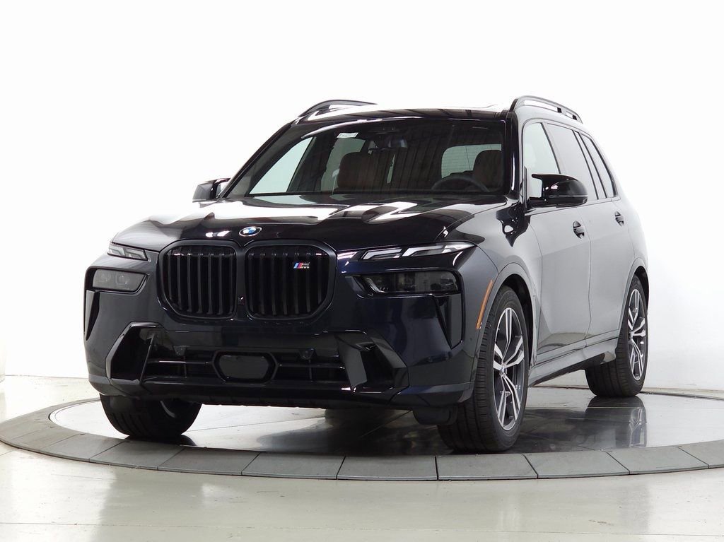 New 2026 BMW X7 M60i image 3