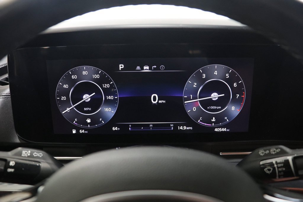 Used 2023 Kia Carnival SX Prestige FWD image 23