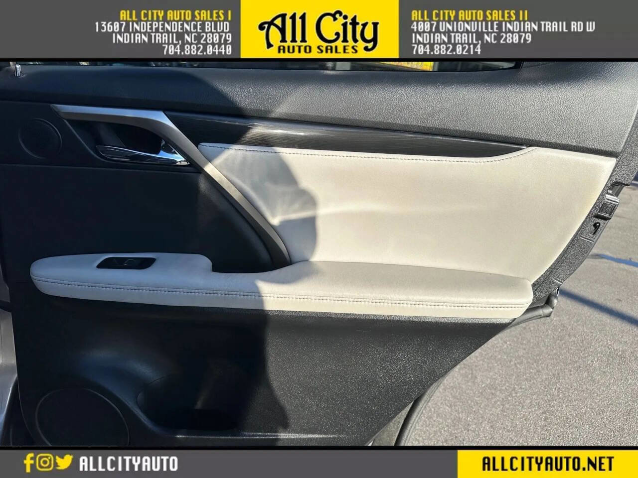 Used 2017 Lexus RX 350 FWD w/ Accessory Package image 22