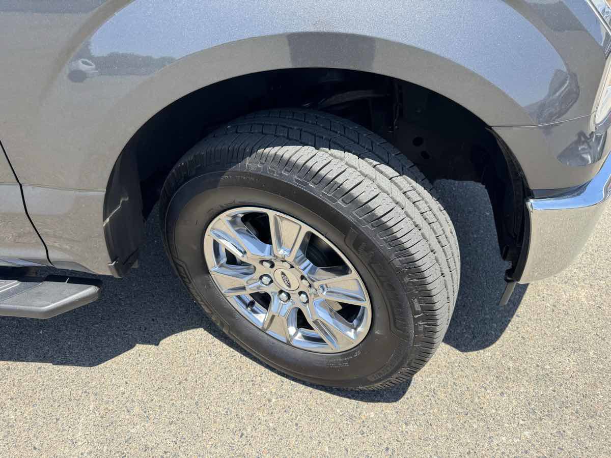 Used 2017 Ford F150 XLT w/ Equipment Group 302A Luxury image 34