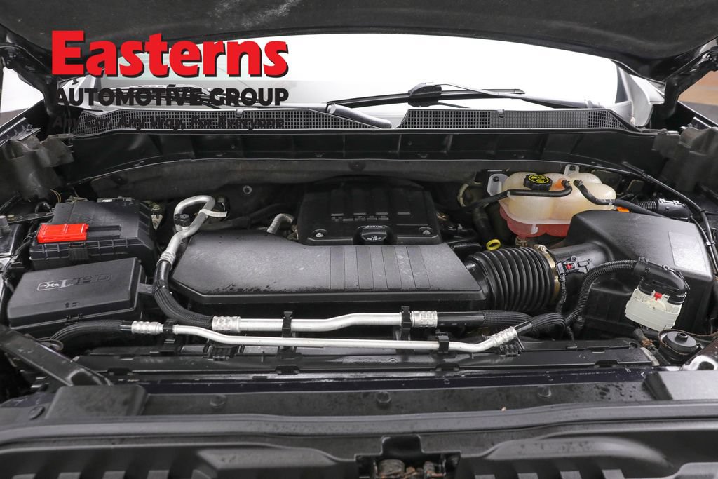 Used 2022 Chevrolet Silverado 1500 LT AWD/4WD image 7