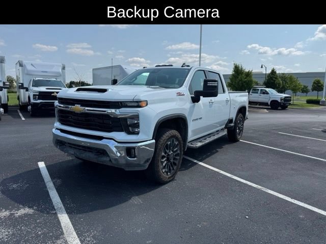 Used 2024 Chevrolet Silverado 2500 LT w/ All Star Edition AWD/4WD image 2