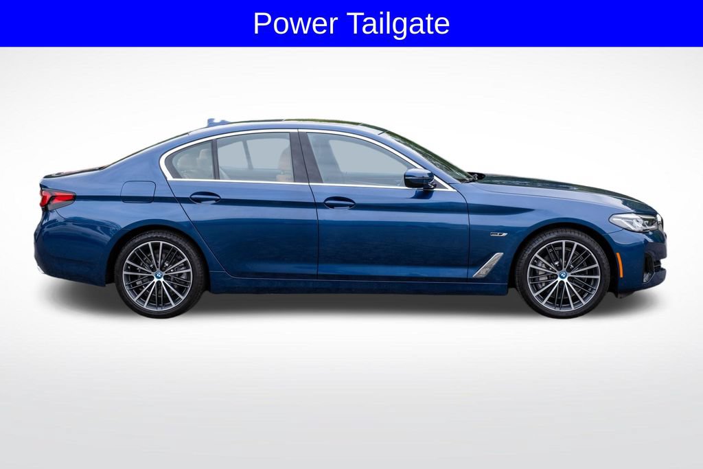 Used 2023 BMW 530e xDrive w/ Premium Package AWD/4WD image 9