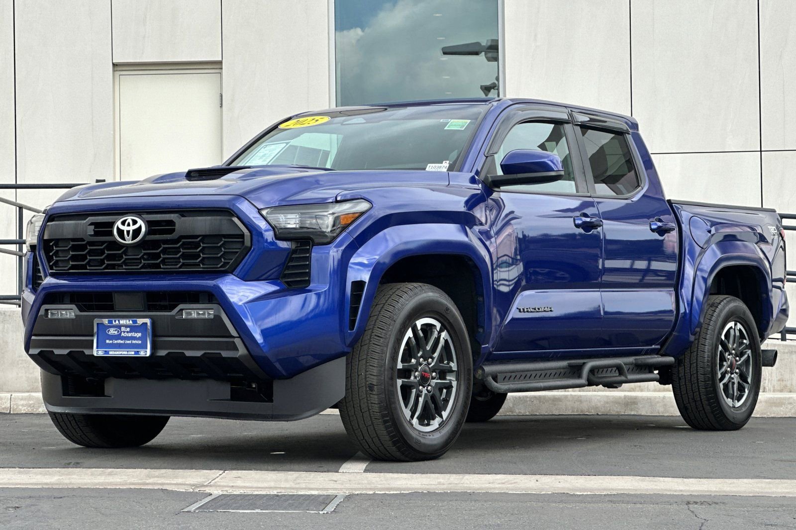 Used 2025 Toyota Tacoma TRD Sport image 7