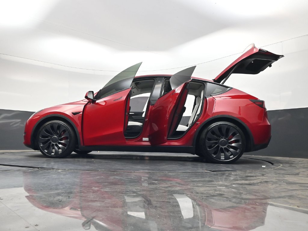 Used 2023 Tesla Model Y Performance AWD/4WD image 37