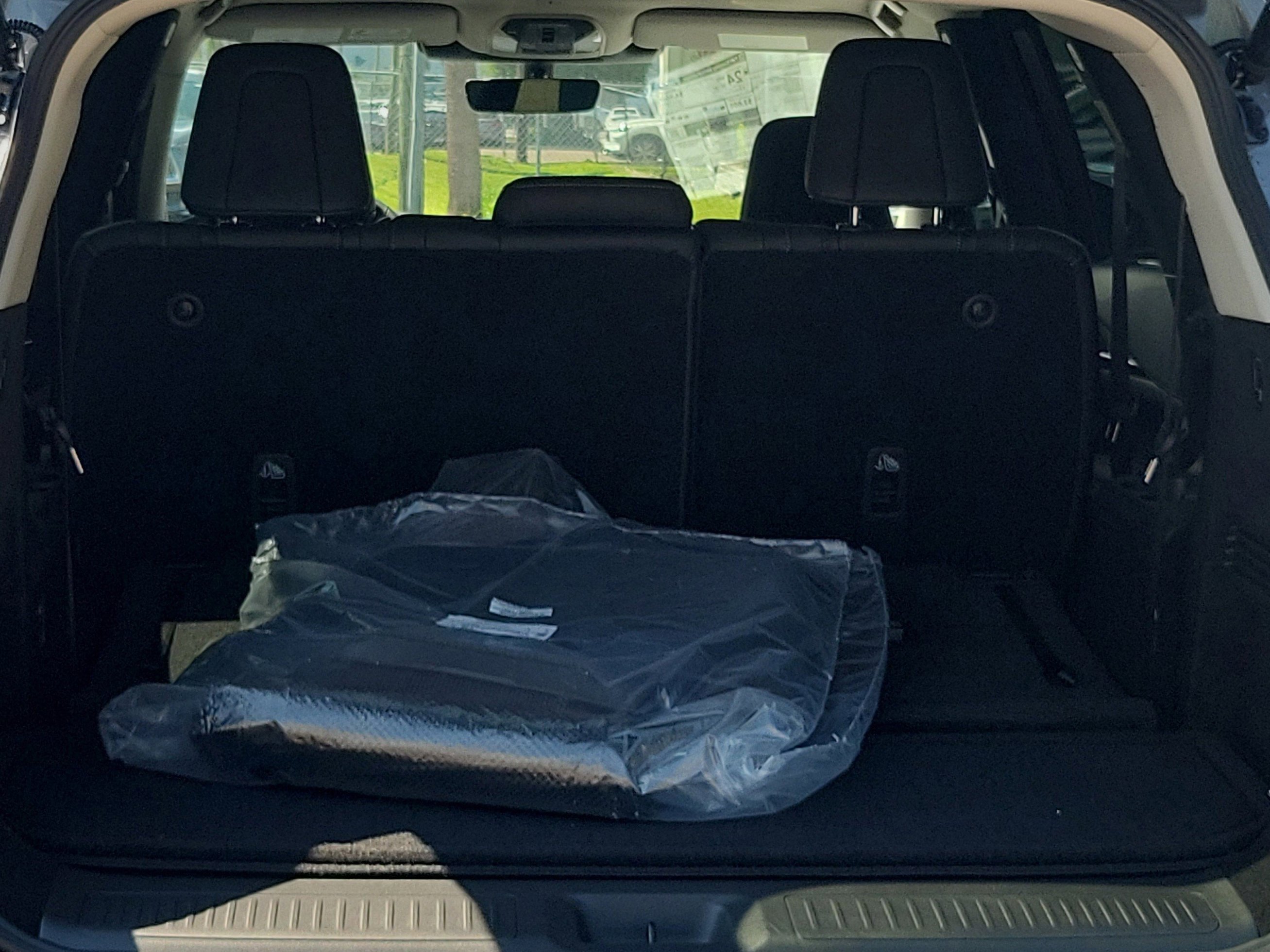 New 2026 INFINITI QX60 Luxe w/ Cargo Package image 8