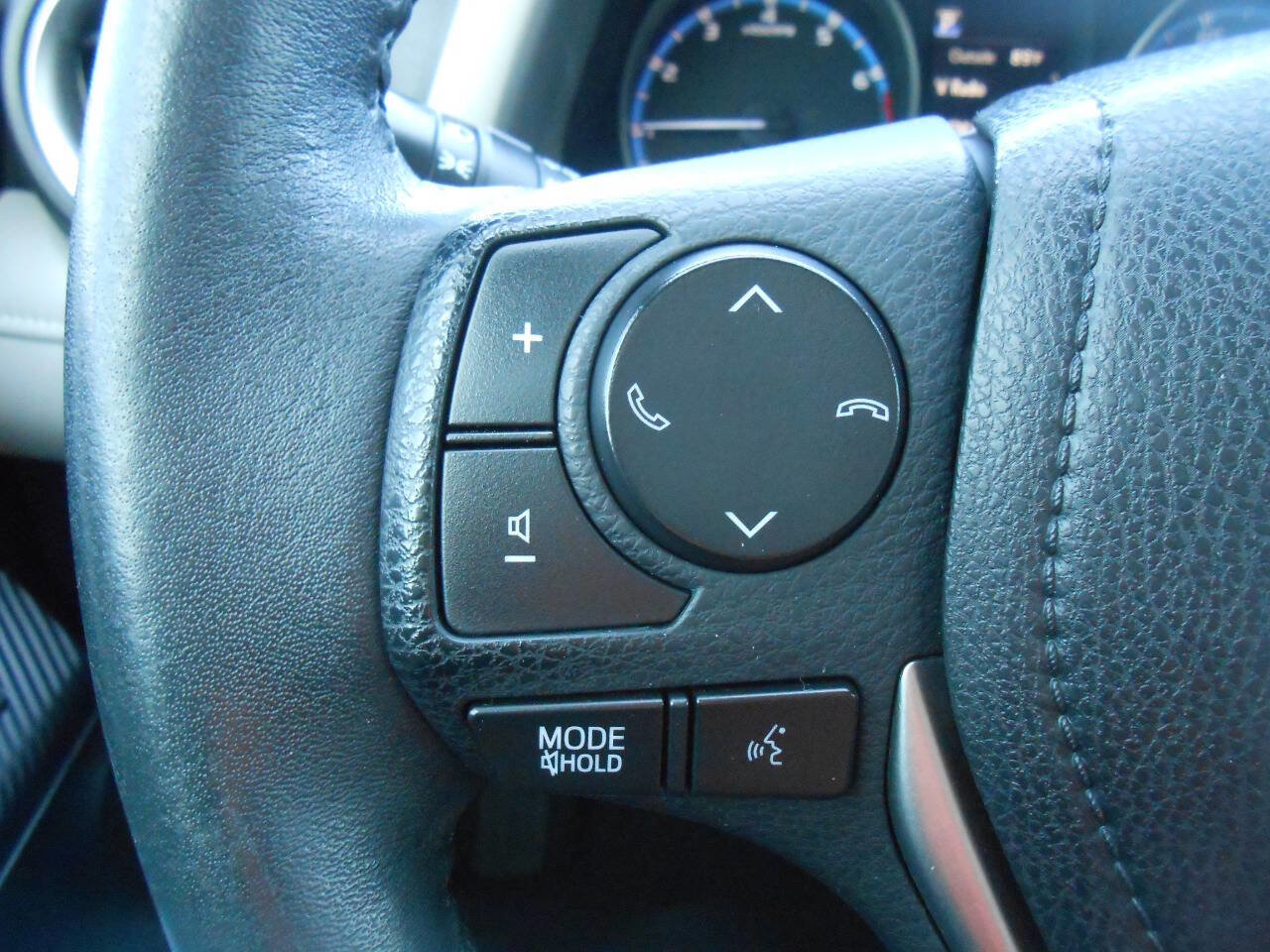 Used 2018 Toyota RAV4 Adventure w/ Cold Weather Package image 17