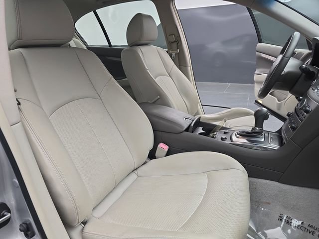 Used 2015 INFINITI Q40 w/ Moonroof Package image 47