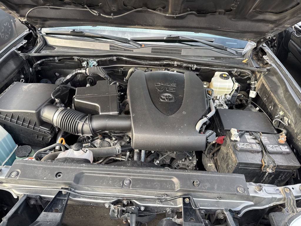 Used 2021 Toyota Tacoma TRD Off-Road image 23