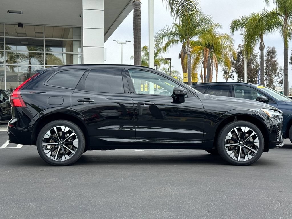 New 2026 Volvo XC60 T8 Plus w/ Protection Package Premier AWD/4WD image 6